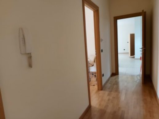 Appartamento in Vendita in Via Roma - 8